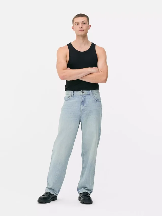 Hoch taillierte, locker sitzende Jeans