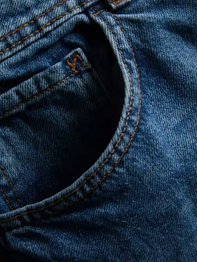 Hoch taillierte, locker sitzende Jeans