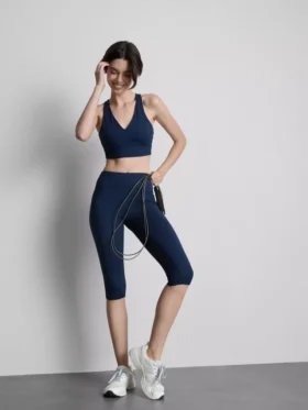 Hochgeschnittene, glatte Active-Capri-Leggings mit Stützfunktion