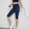 Hochgeschnittene, glatte Active-Capri-Leggings mit Stützfunktion