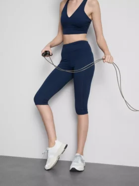 Hochgeschnittene, glatte Active-Capri-Leggings mit Stützfunktion