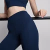 Hochgeschnittene, glatte Active-Capri-Leggings mit Stützfunktion