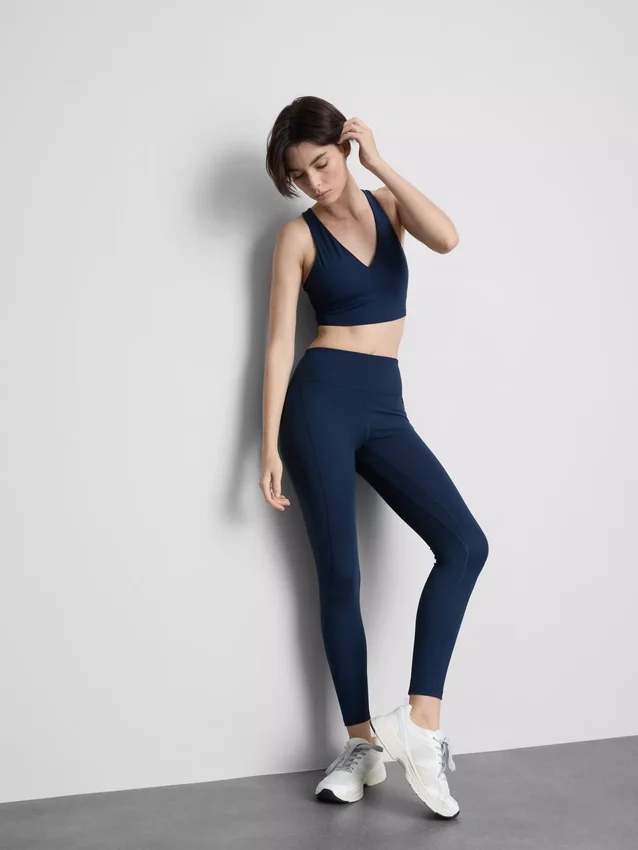Hochgeschnittene, glatte Active-Leggings mit Stützfunktion