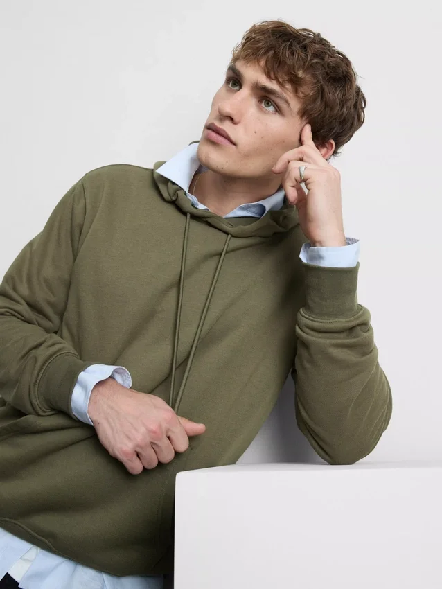 Hoodie mit Kordelzug