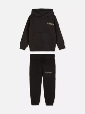 Hoodie- und Jogginghosen-Set der Athletics-Kollektion
