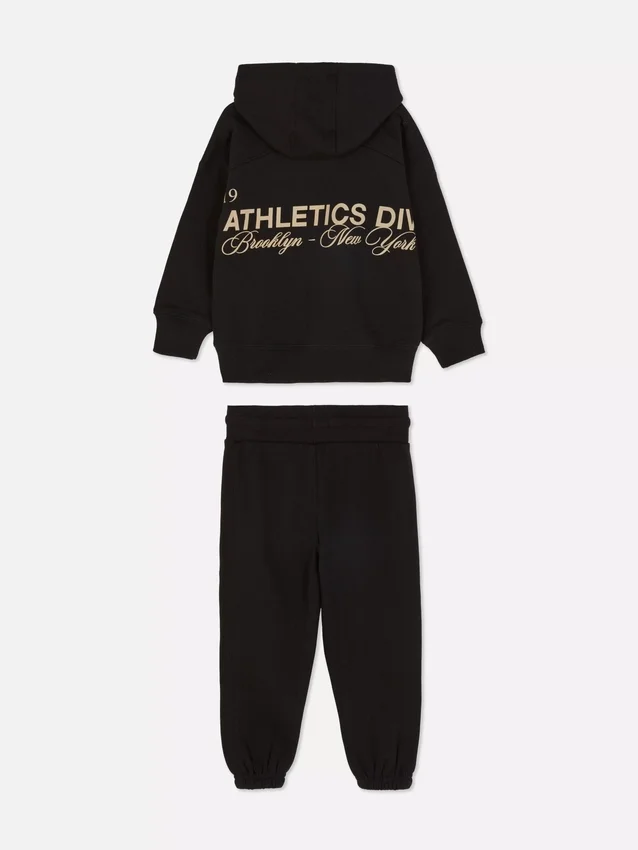 Hoodie- und Jogginghosen-Set der Athletics-Kollektion