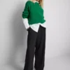 Hose mit elastischem Bund und weitem Bein