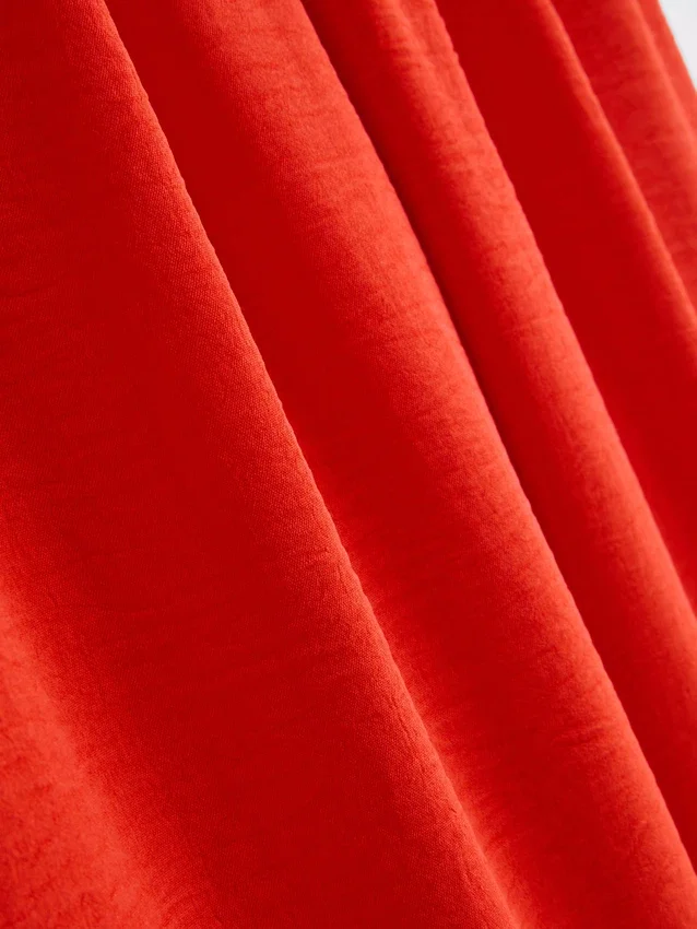 Hose mit elastischem Bund und weitem Bein