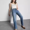 Jeans mit hoher Taille und geradem Bein