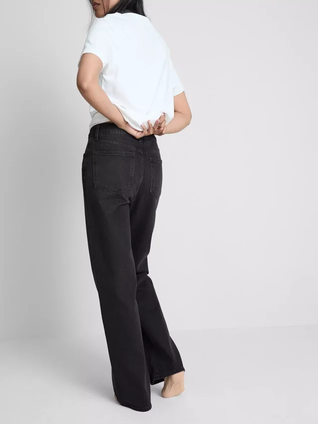 Jeans mit hoher Taille und geradem Bein