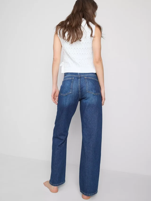 Jeans mit hoher Taille und geradem Bein