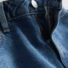Jeans mit hoher Taille und geradem Bein