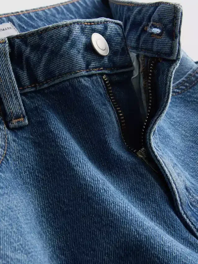 Jeans mit hoher Taille und geradem Bein
