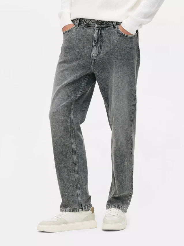 Jeans mit mittlerer Leibhöhe und geradem Bein