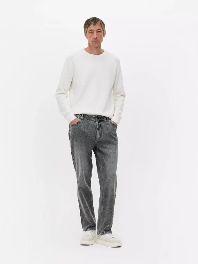 Jeans mit mittlerer Leibhöhe und geradem Bein