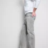 Jeans mit mittlerer Leibhöhe und geradem Bein
