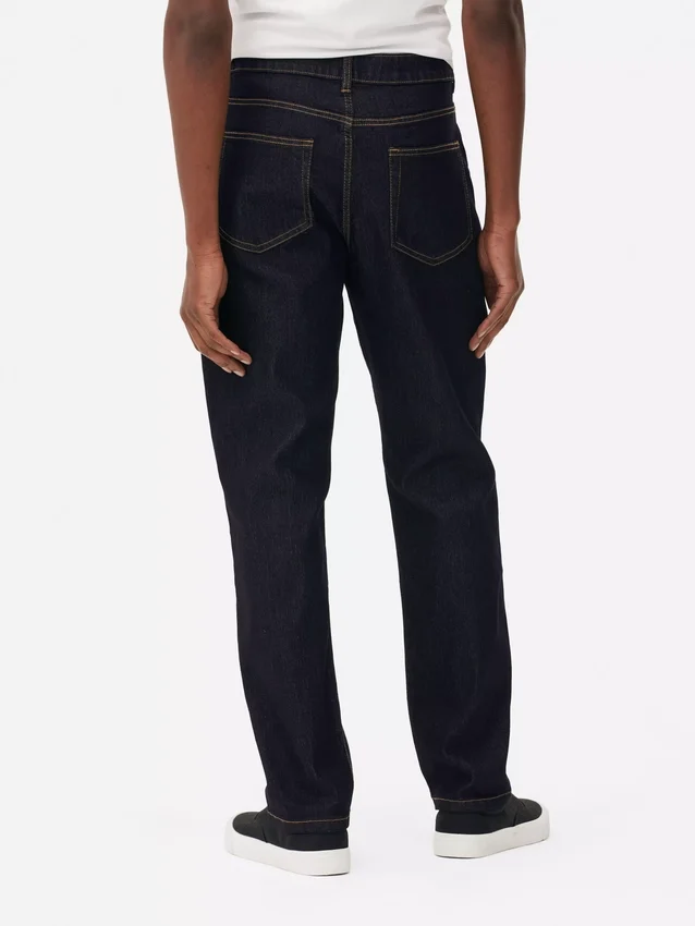 Jeans mit mittlerer Leibhöhe und geradem Bein