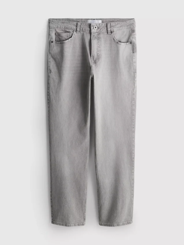 Jeans mit mittlerer Leibhöhe und geradem Bein