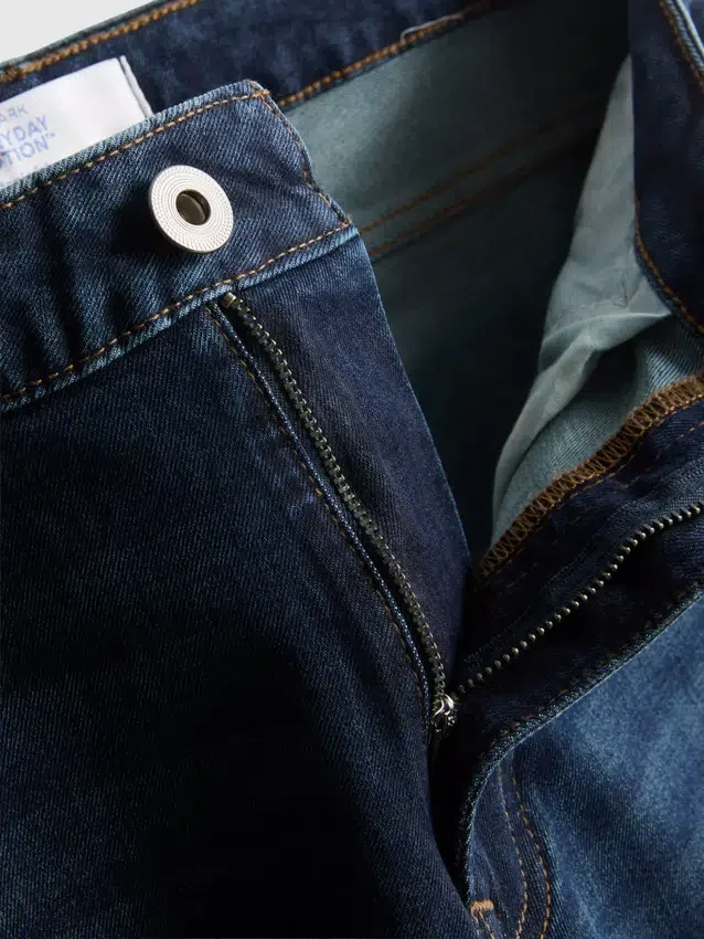 Jeans mit mittlerer Leibhöhe und geradem Bein