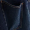Jeans mit mittlerer Leibhöhe und geradem Bein