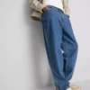 Jeans mit mittlerer Leibhöhe und lockerer Passform