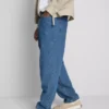 Jeans mit mittlerer Leibhöhe und lockerer Passform