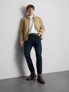 Jeans mit mittlerer Leibhöhe und schmaler Passform