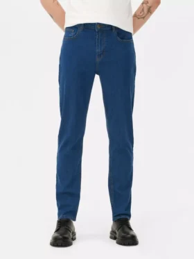 Jeans mit mittlerer Leibhöhe und schmaler Passform
