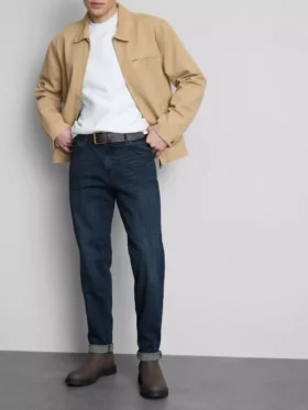 Jeans mit mittlerer Leibhöhe und schmaler Passform