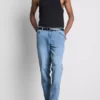 Jeans mit mittlerer Leibhöhe und schmaler Passform