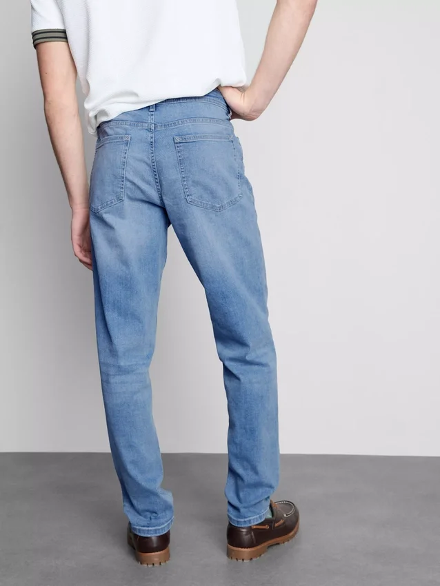 Jeans mit mittlerer Leibhöhe und schmaler Passform