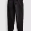 Jeans mit mittlerer Leibhöhe und schmaler Passform