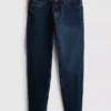 Jeans mit mittlerer Leibhöhe und schmaler Passform
