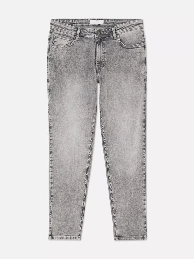 Jeans mit mittlerer Leibhöhe und schmaler Passform