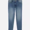 Jeans mit mittlerer Leibhöhe und schmaler Passform