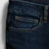 Jeans mit mittlerer Leibhöhe und schmaler Passform