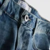 Jeans mit mittlerer Leibhöhe und schmaler Passform