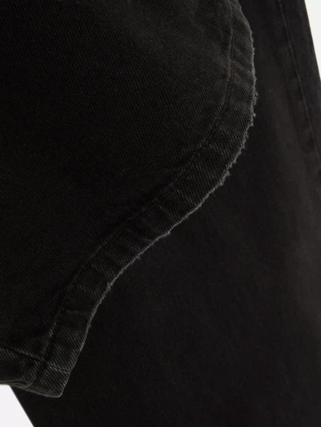 Jeans mit mittlerer Leibhöhe und weitem Bein