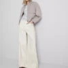 Jeans mit weitem Bein und Taschen vorne