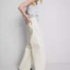 Jeans mit weitem Bein und Taschen vorne