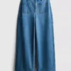 Jeans mit weitem Bein und Taschen vorne