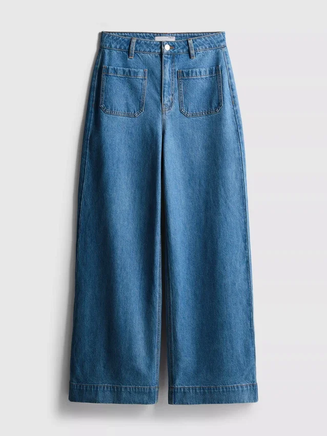 Jeans mit weitem Bein und Taschen vorne