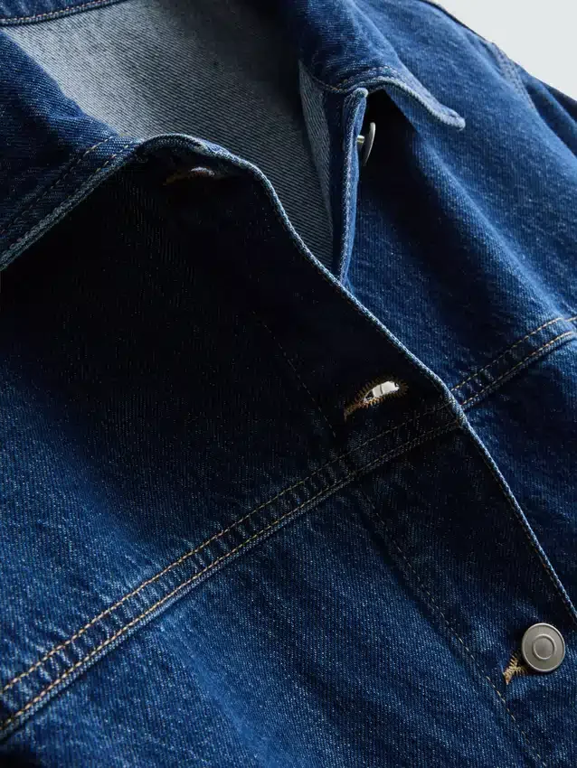 Jeansjacke aus Baumwolle mit aufgesetzten Taschen