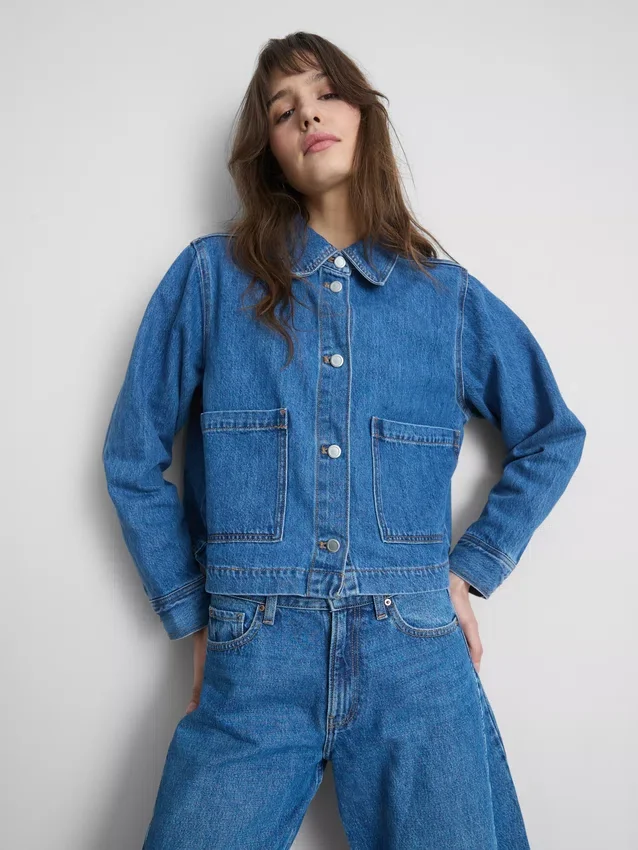 Jeansjacke aus Baumwolle mit aufgesetzten Taschen