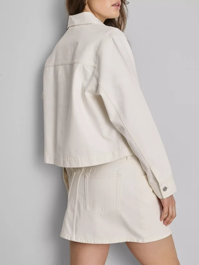 Jeansjacke aus Baumwolle mit aufgesetzten Taschen