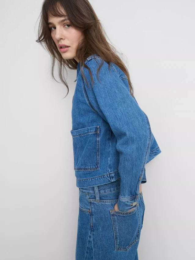 Jeansjacke aus Baumwolle mit aufgesetzten Taschen
