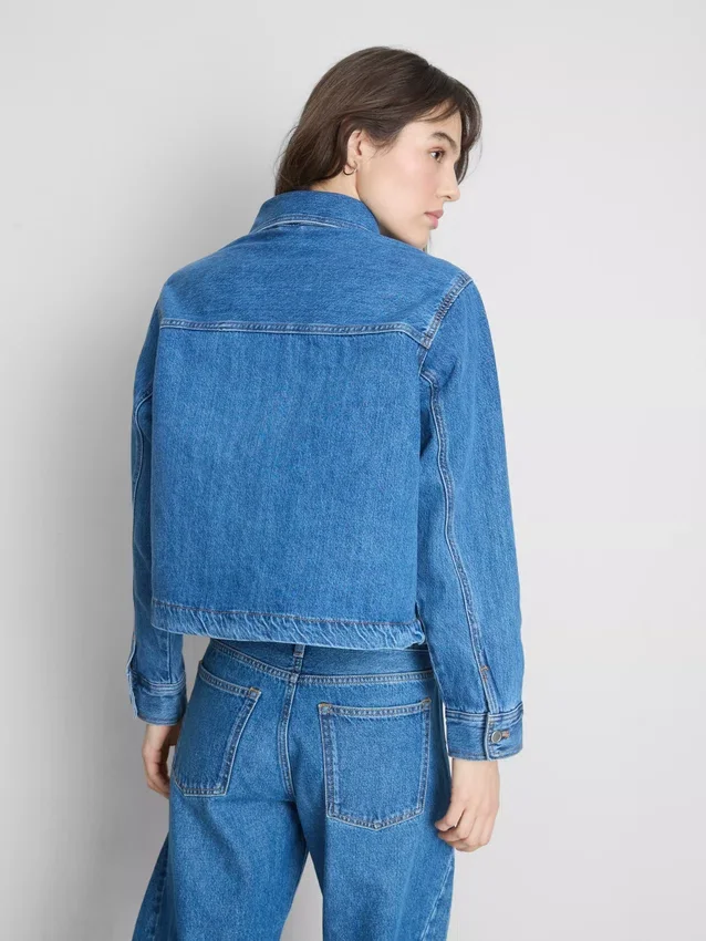 Jeansjacke aus Baumwolle mit aufgesetzten Taschen