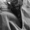Jeansshorts in gerader Passform