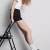Jeansshorts mit mittlerem Bund und Umschlag