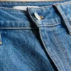 Jeansshorts mit mittlerem Bund und Umschlag